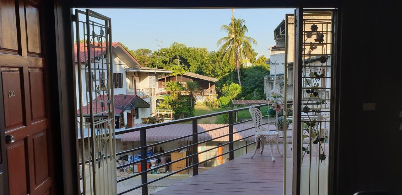 Little Guest House Hotel Чиангмай Экстерьер фото